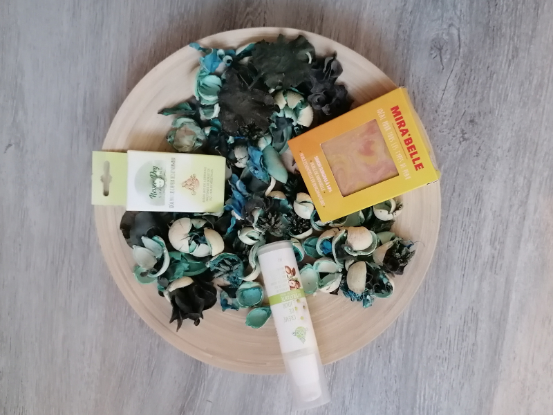 Assortiment Savon, shampoing et crème de jour