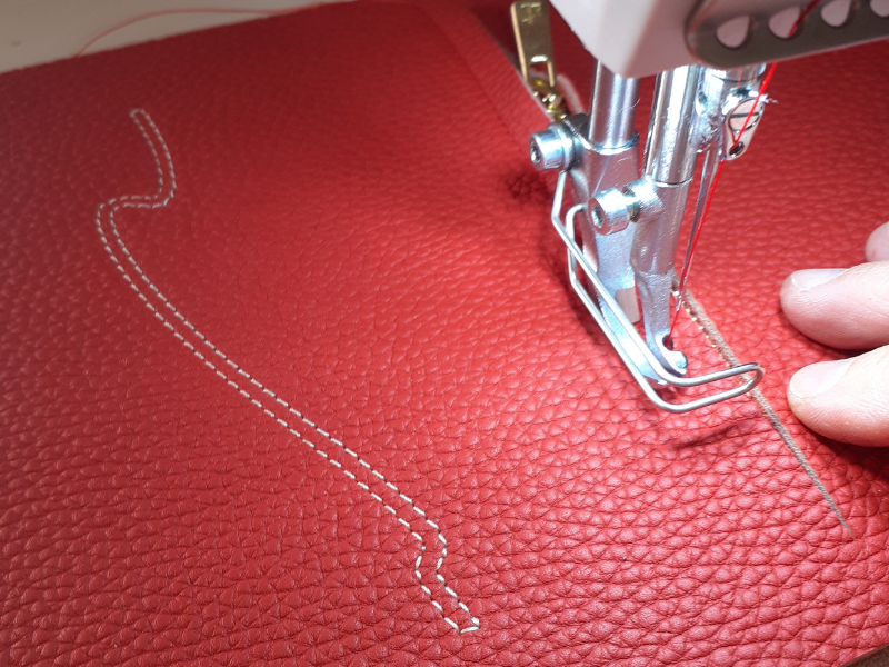 Lot de 2 pochettes cuir de veau grainé