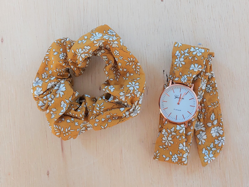 Montre et chouchou femme