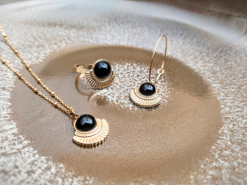 Collier ET boucles d'oreilles magnifiques à offrir pour noël