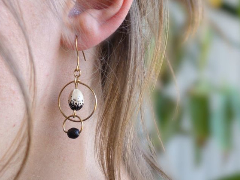 Boucles d'oreilles Ovo et clous d'oreilles