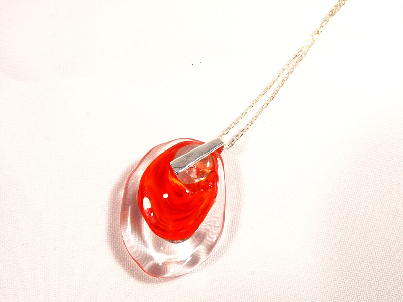 Collier spirale en verre soufflé